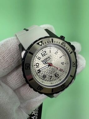 KYBOE! Giant Mariner 40mm 10ATM Water Resistance Quartz Silver Watch BS.40-006